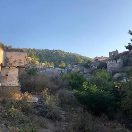 Traditional Secluded 3-Bed Cottage In Kayakoy בית נופש